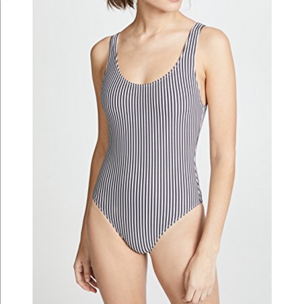 Solid and Striped The Anne Marie Navy Seersucker